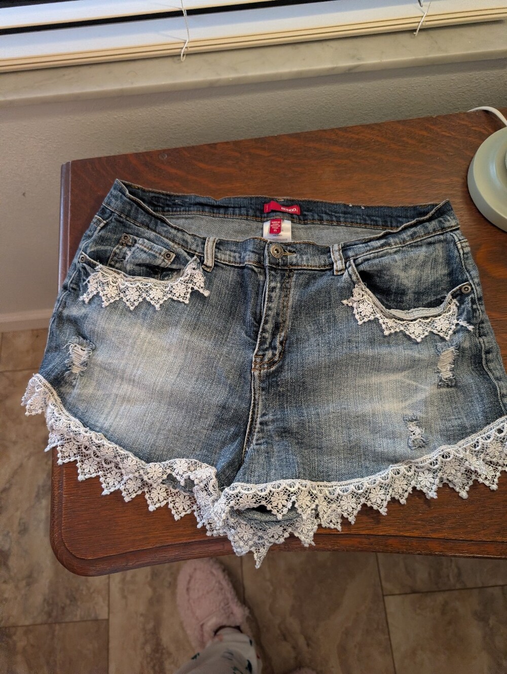 Bongo Lace-Trim Distressed Denim Shorts - Blue #90s